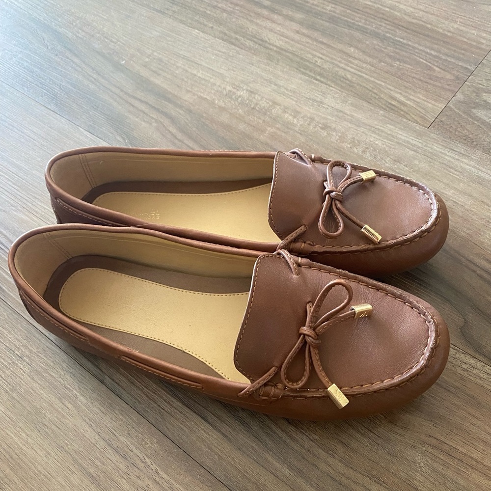 Michael Kors women’s size 9 brown loafer